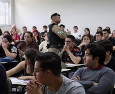 Mulher Segura: policiais realizam palestra para alunos de Direito em Ponta Grossa