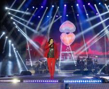 Roberta Miranda e Raça Negra transformam Pontal do Paraná em palco de grandes emoções