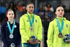 Bárbara Domingos é ouro na ginástica rítmica em Santiago; Maria Eduarda é bronze