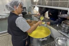 Do curso à prática: merendeiras do Paraná levam novas técnicas e receitas para as escolas