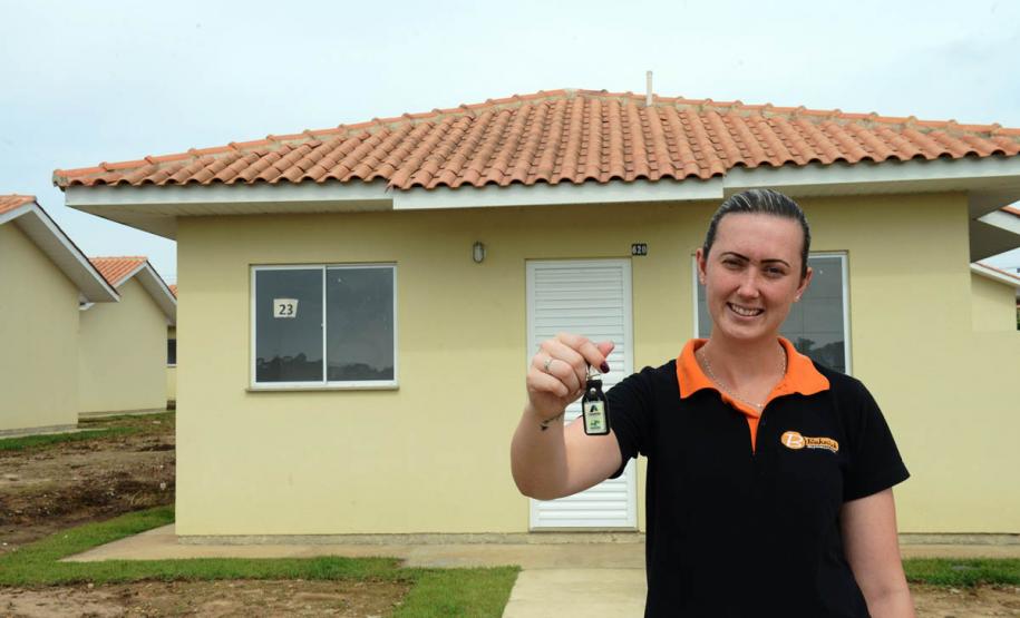 Paraná prioriza mulheres em projetos habitacionais