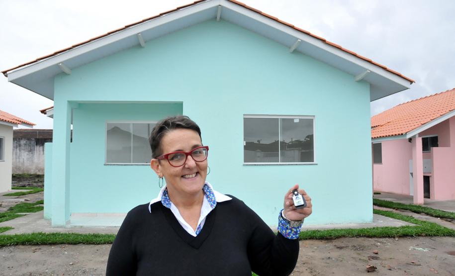 Paraná prioriza mulheres em projetos habitacionais