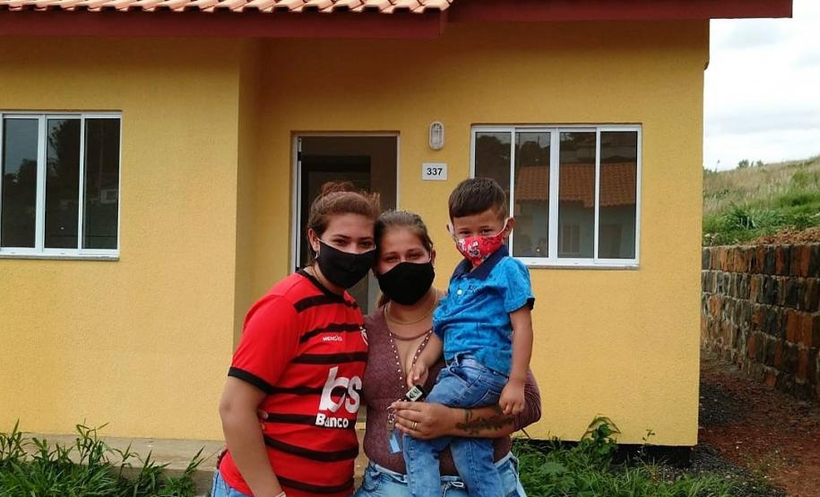 Paraná prioriza mulheres em projetos habitacionais