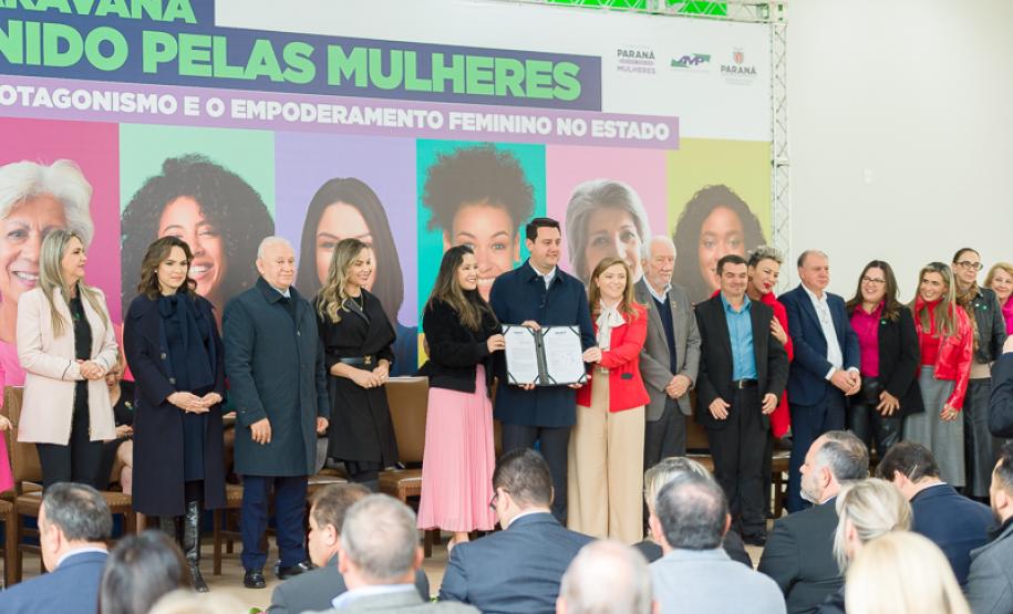 Para fortalecer políticas públicas, Estado lança Caravana Paraná Unido Pelas Mulheres