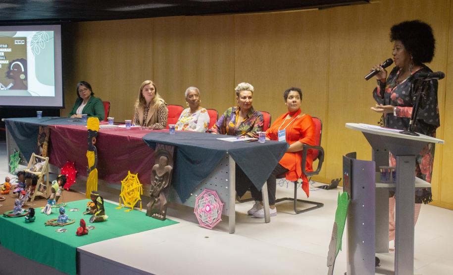 Isis Oliveira / SEMI