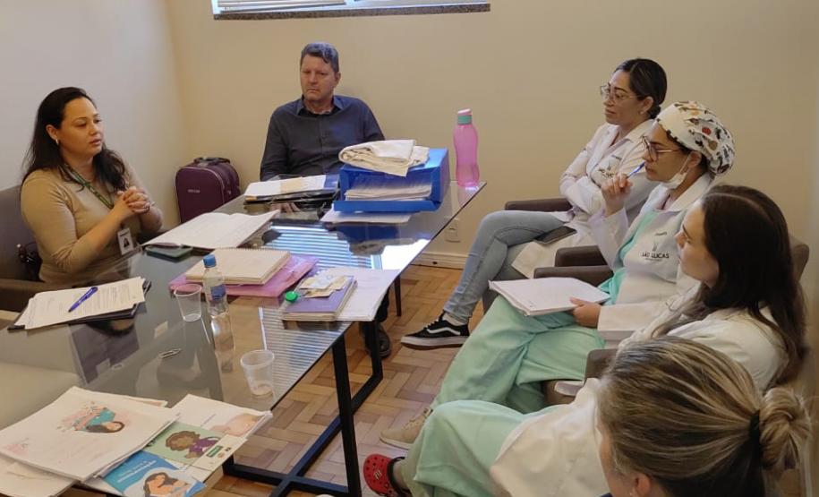 Saúde atua para assegurar certificação de Amigo da Criança a hospitais do Paraná
