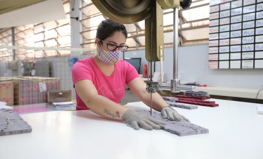 75,4% dos municípios do Paraná geraram empregos para mulheres no 1º semestre