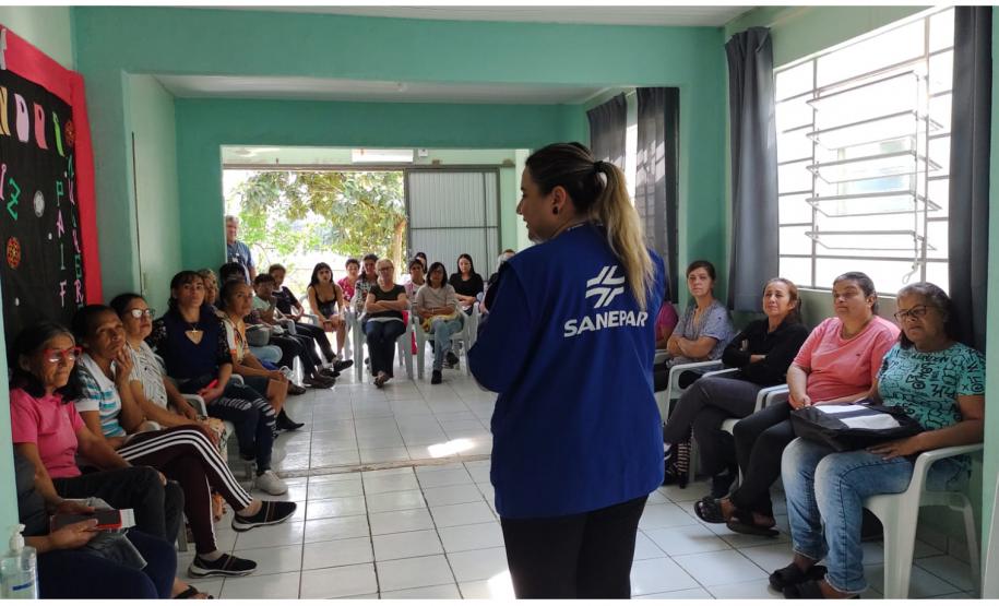 Com apoio da Sanepar, mulheres de União da Vitória fazem sabão ecológico