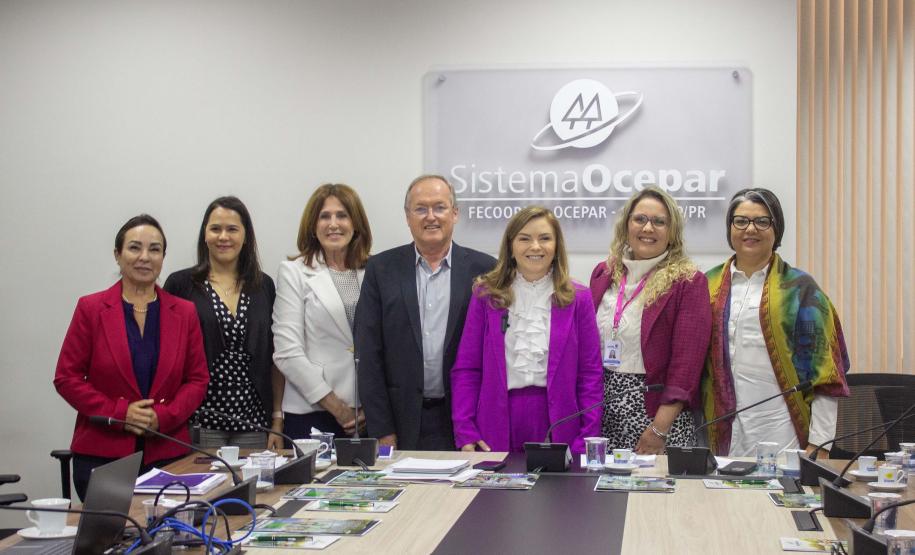 Paraná firma parceria com Ocepar para fomentar o cooperativismo feminino