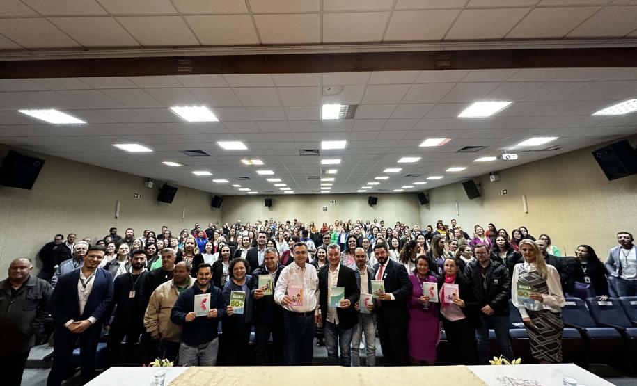 Saúde apresenta novas Cadernetas do Idoso, Crianças e Gestantes na Grande Curitiba