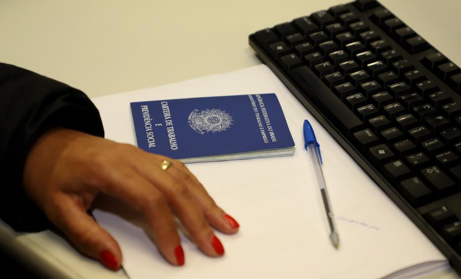 Carteira assinada: semana começa com 15,3 mil vagas nas Agências do Trabalhador