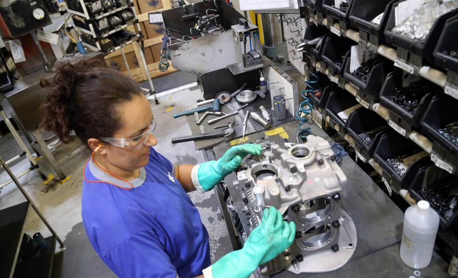 Paraná colocou 39,1 mil mulheres no mercado de trabalho desde o início do ano