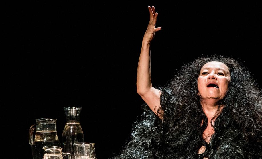 Peça “Para não morrer” retorna a Curitiba no Miniauditório do Teatro Guaíra