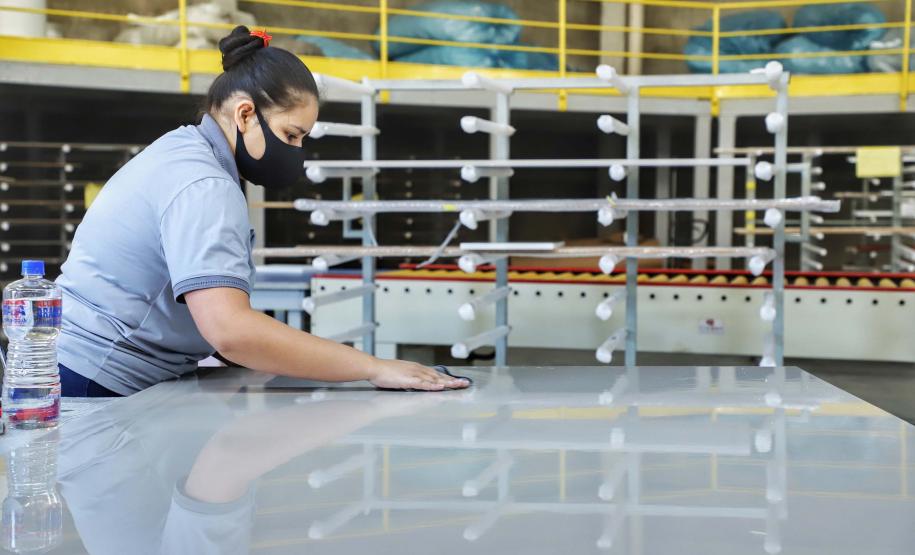 Líder na Região Sul, Paraná gerou 43,9 mil empregos para mulheres de janeiro a setembro