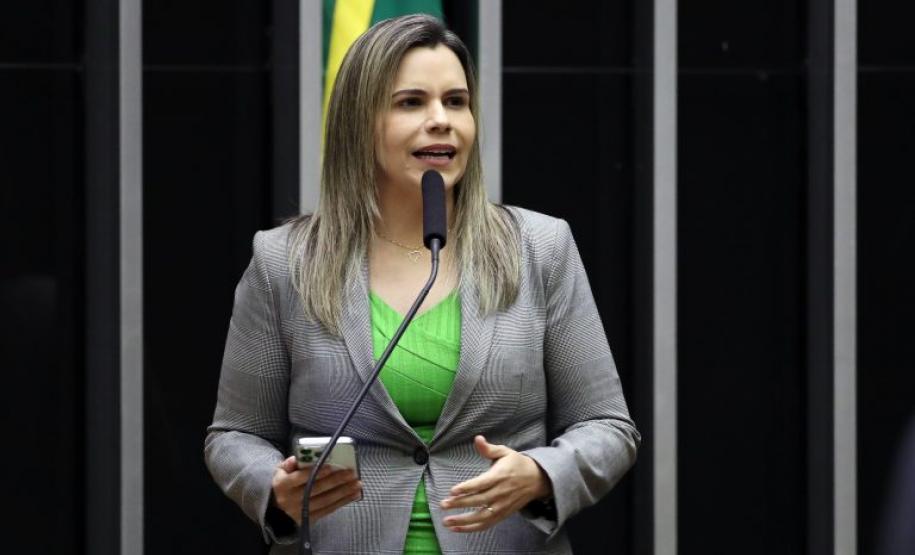 Comissão aprova ampliação de bolsas integrais do Prouni e prioridade para mulheres vítimas de violência  Fonte: Agência Câmara de Notícias