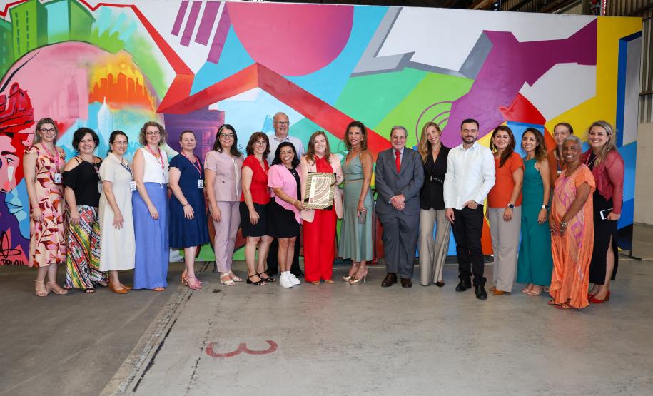 Empresa do Paraná é a 1ª do país certificada por ações de combate à violência às mulheres