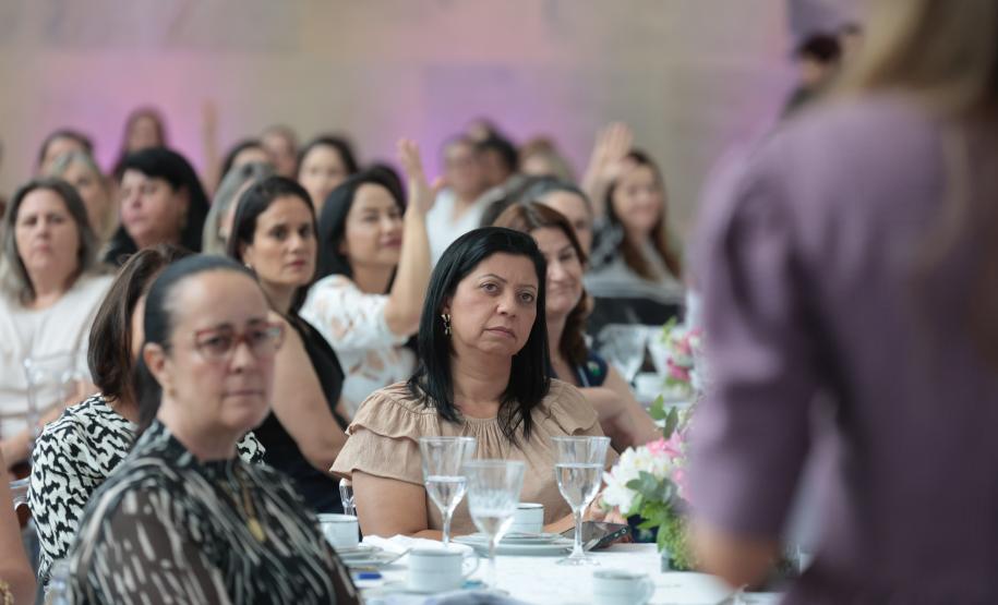 Encontro com 130 primeiras-damas fortalece diálogo entre Estado e municípios