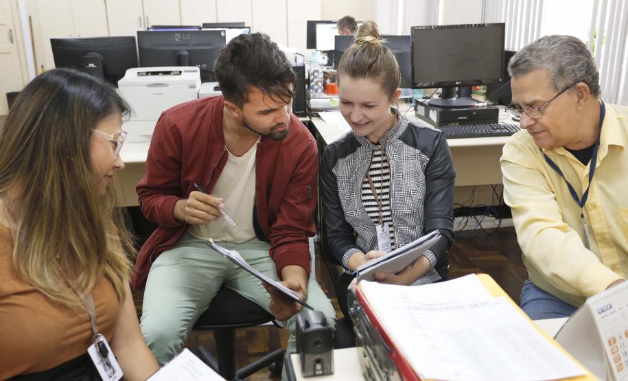 Paraná tem a maior equidade salarial entre homens e mulheres no serviço público