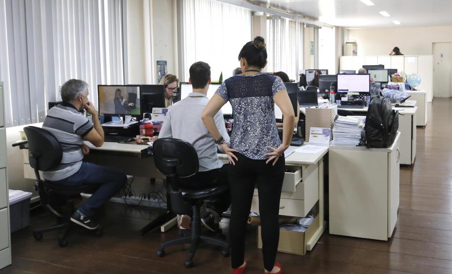 Paraná tem a maior equidade salarial entre homens e mulheres no serviço público