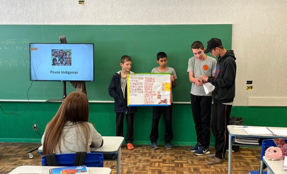 Equidade racial: 23 escolas recebem o Selo ERER Enedina Alves Marques do Governo