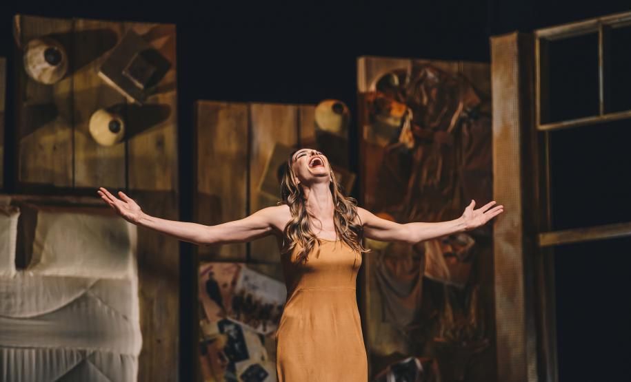 Mônica Martelli e “Minha Vida em Marte”