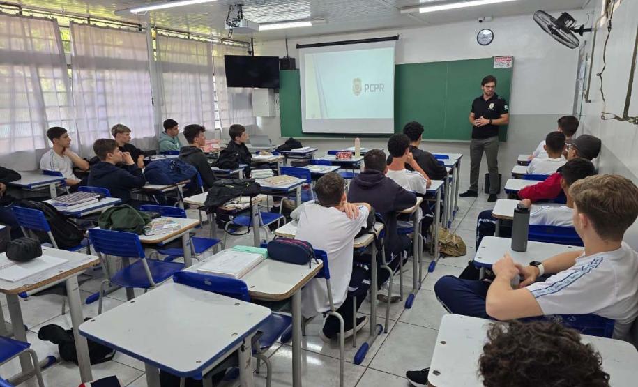PCPR realiza mais de 80 ações educativas durante o mês da mulher em todo o Paraná