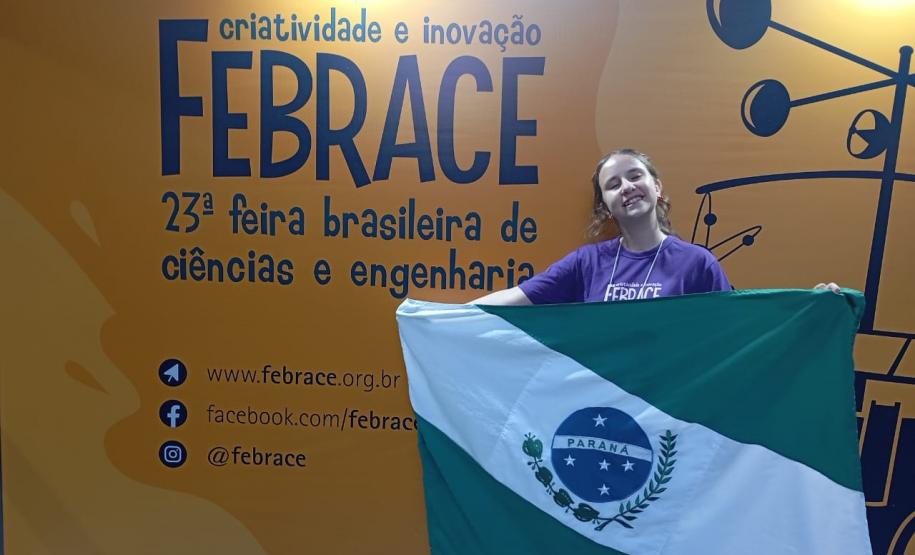 Aluna de escola estadual é premiada na maior feira de ciências do Brasil