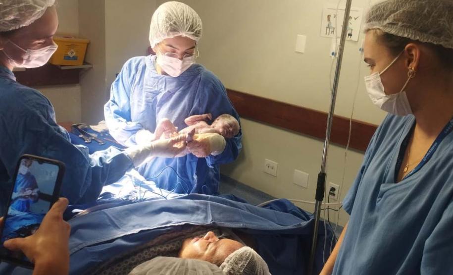 Rede materno-infantil do Estado garante parto seguro de gêmeas após gestação de alto risco