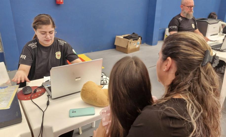 Paraná em Ação facilita vida de famílias paranaenses ao garantir direitos das crianças