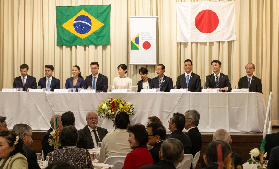 Laços históricos: governador destaca parceria do Paraná com Japão em visita da princesa