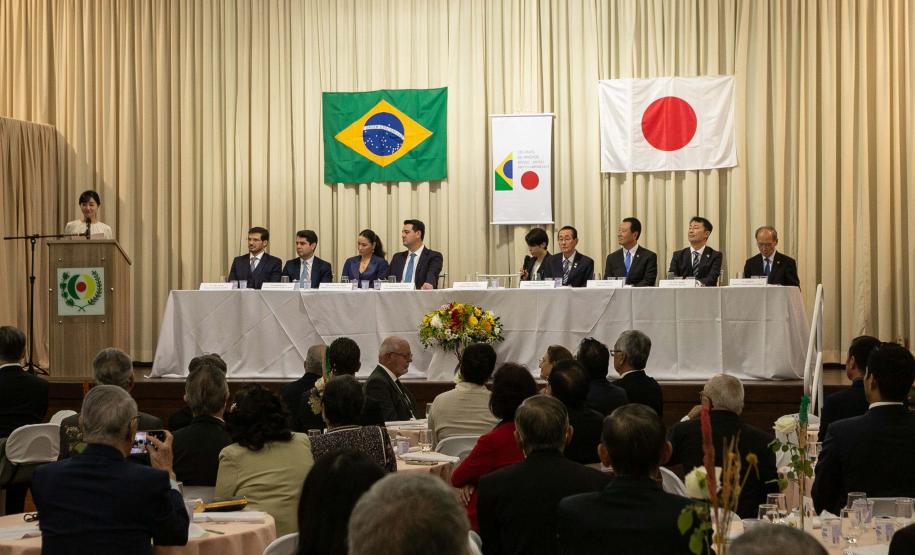 Laços históricos: governador destaca parceria do Paraná com Japão em visita da princesa