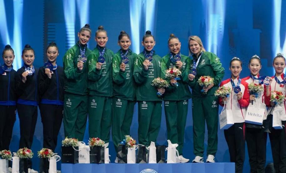Atleta paranaense conquista ouro inédito em Copa do Mundo de ginástica rítmica