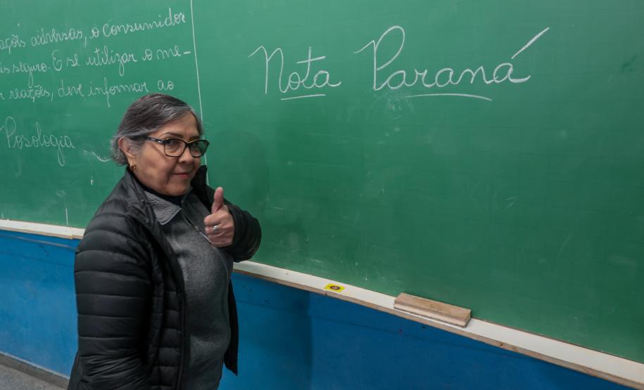 Primeira milionária do Nota Paraná realiza sonhos e segue pedindo CPF na nota