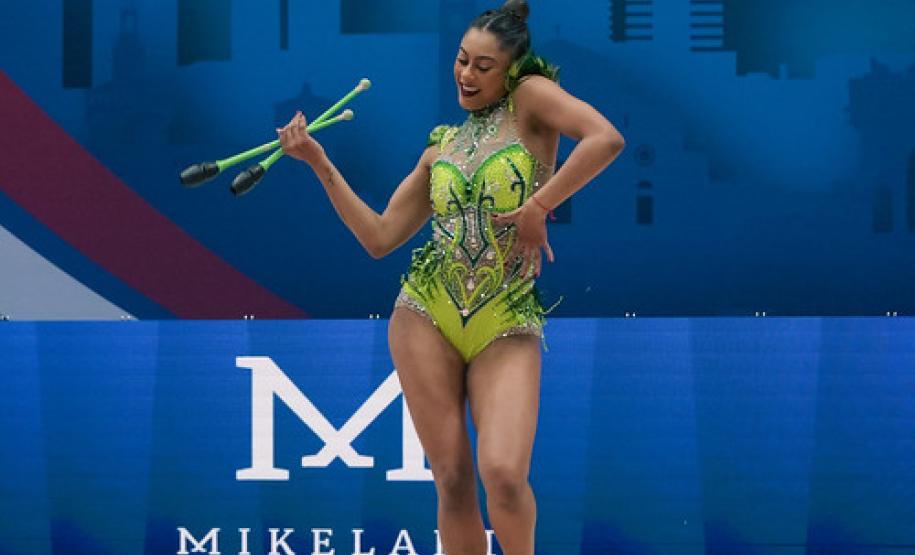 Paranaense Babi conquista melhor resultado da história do Brasil no Mundial de Ginástica Rítmica