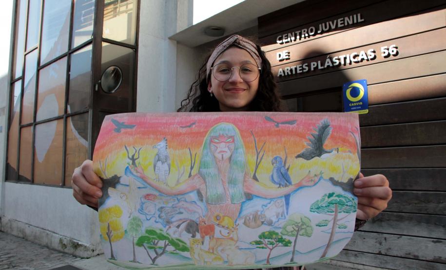 Aluna do Centro Juvenil de Artes Plásticas ganha premiação de desenho sobre meio ambiente