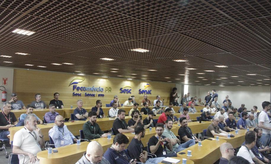 Policiais dialogam com 42 mil homens em ação de combate à violência contra a mulher