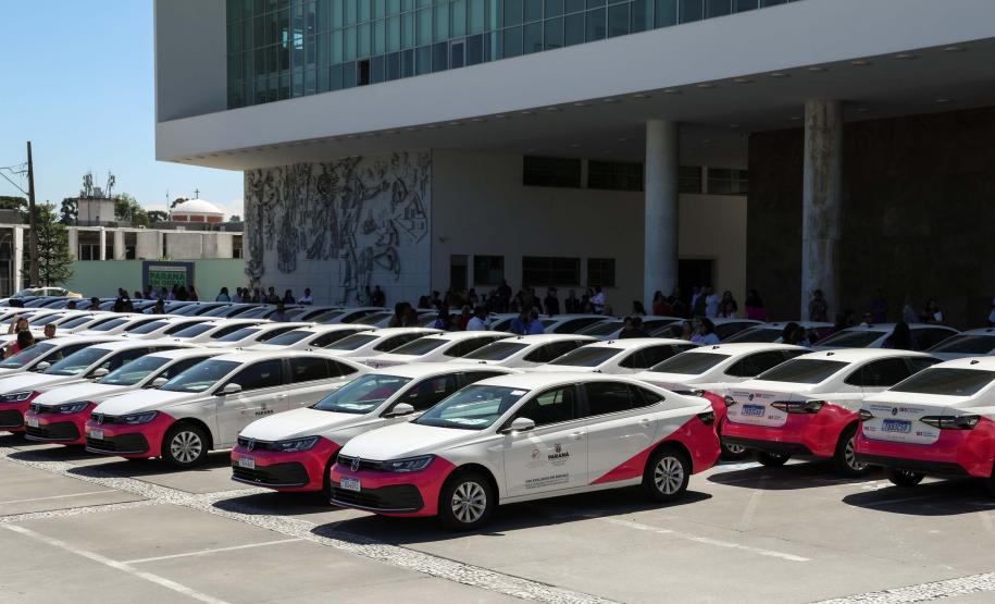 Mais 82 cidades do Paraná vão receber veículos para fortalecer políticas para mulheres