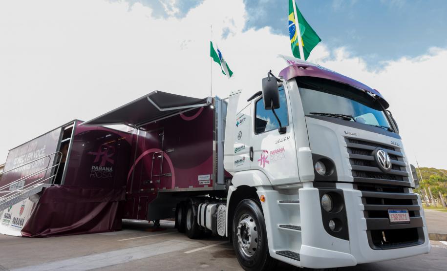 exames médicos gratuitos a 18 mil mulheres de 48 municípios paranaenses até o fim deste ano