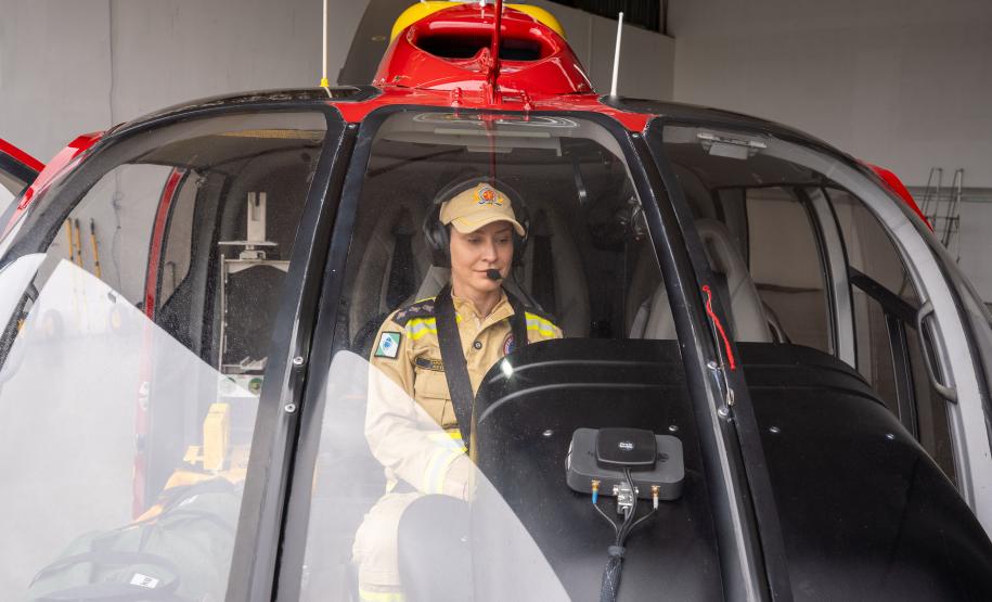 Pioneirismo nas alturas: Corpo de Bombeiros tem primeira mulher piloto de helicóptero