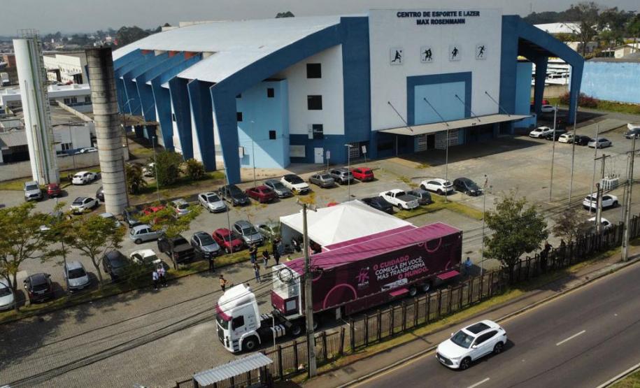 Carreta Saúde da Mulher inicia os atendimentos em São José dos Pinhais