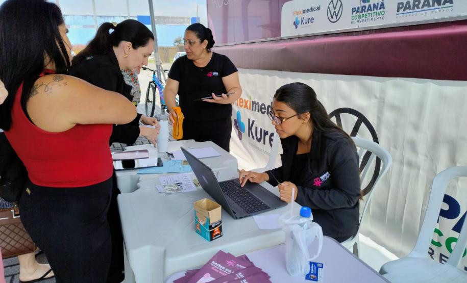 Carreta Saúde da Mulher inicia os atendimentos em São José dos Pinhais