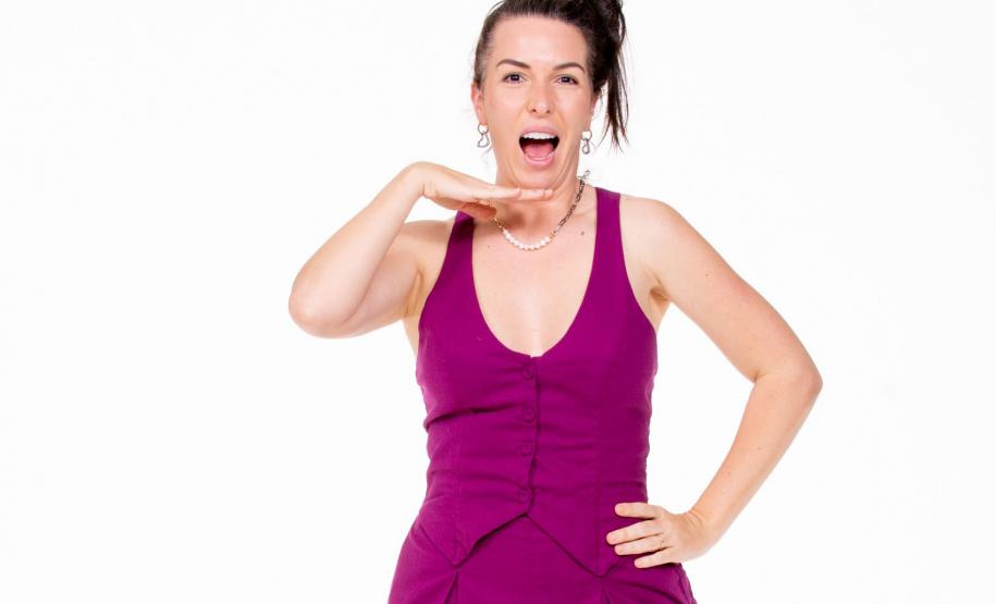 Canal da Música recebe show de stand-up exclusivo para professoras e servidoras