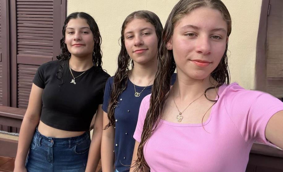 Trigêmeas de Palmas se preparam para intercâmbio internacional do Ganhando o Mundo