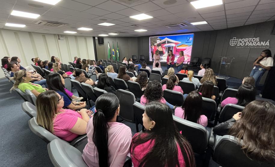 Portos do Paraná promove ações de solidariedade dentro do Outubro Rosa