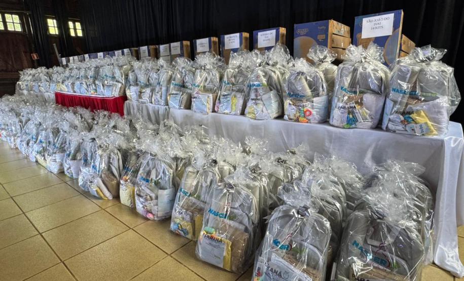 Nascer Bem Paraná: Governo entrega primeiros 556 kits para a primeira infância