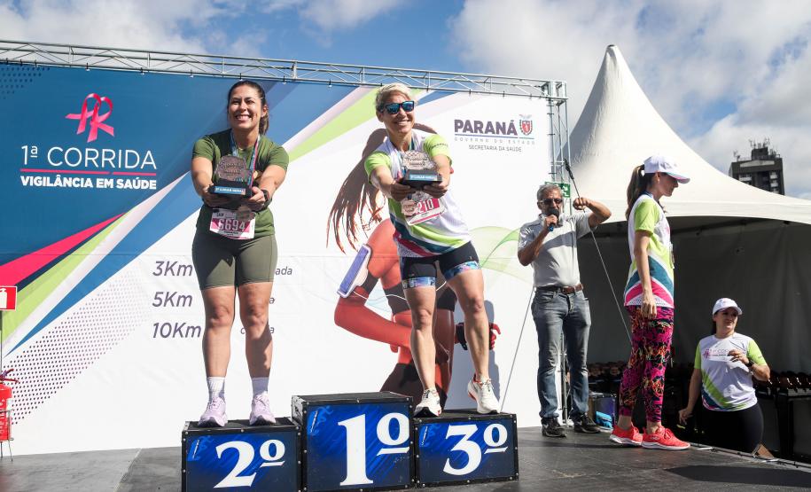 Corrida da Vigilância em Saúde reúne centenas de participantes e encerra ações do Paraná Rosa