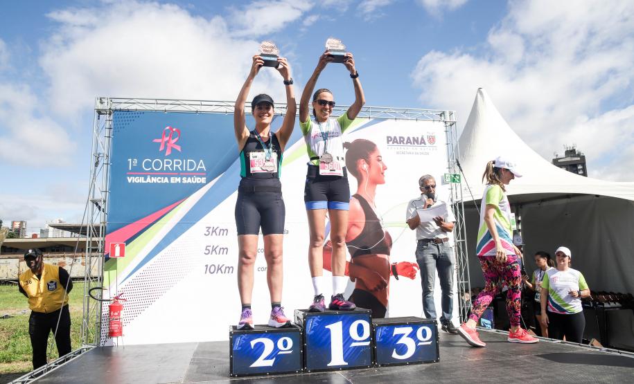 Corrida da Vigilância em Saúde reúne centenas de participantes e encerra ações do Paraná Rosa