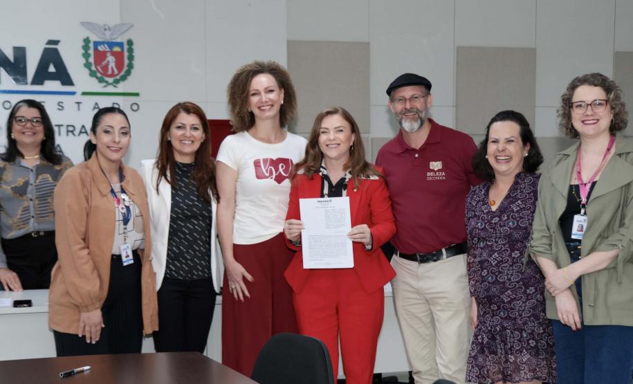 Paraná lança projeto de acolhimento familiar para mulheres em situação de violência