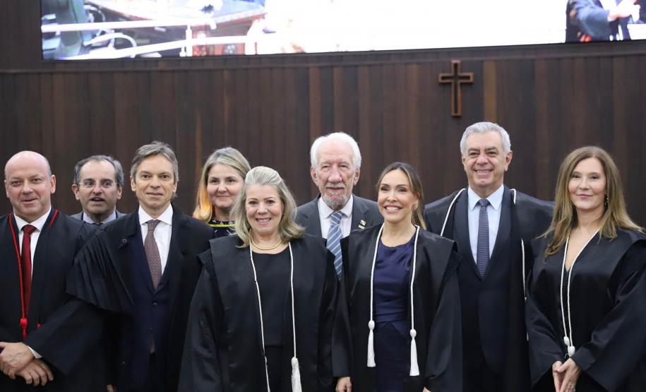 Ex-procuradora-geral do Estado toma posse como desembargadora no TJPR