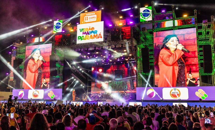Roberta Miranda e Raça Negra transformam Pontal do Paraná em palco de grandes emoções